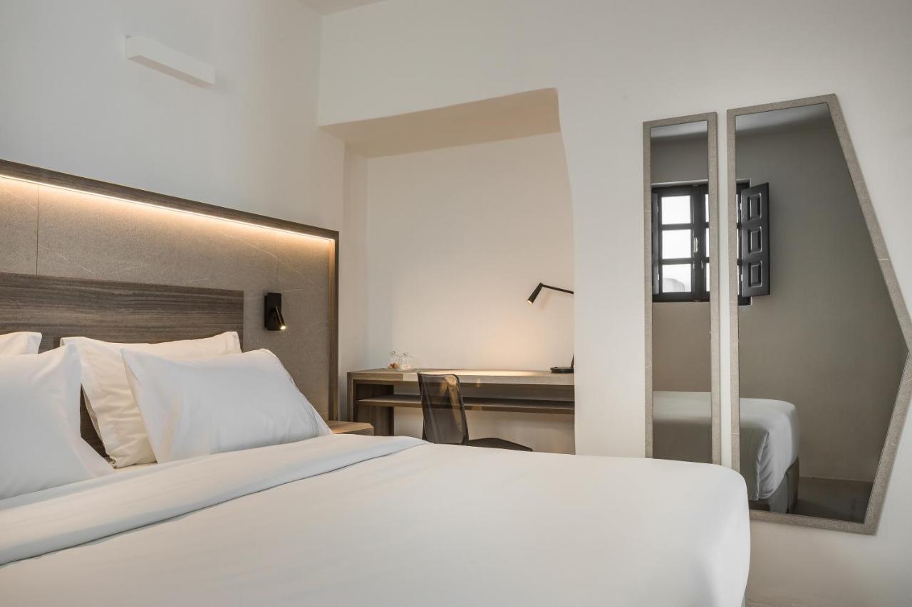 Sun Rocks Boutique Hotel (Adults Only) 피로스테파니 외부 사진